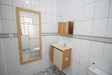 Casa para alugar com 50m², 1 quarto e 1 vaga Casa para alugar com 50m², 1 quarto e 1 vagaBANHEIRO