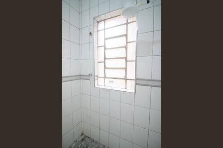 BANHEIRO de casa para alugar com 1 quarto, 50m² em Vila Santa Maria, São Paulo