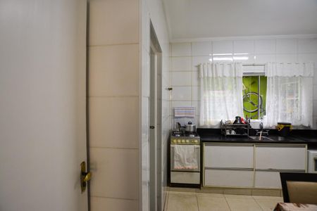 COZINHA  de casa à venda com 3 quartos, 730m² em Jardim Everest, São Paulo