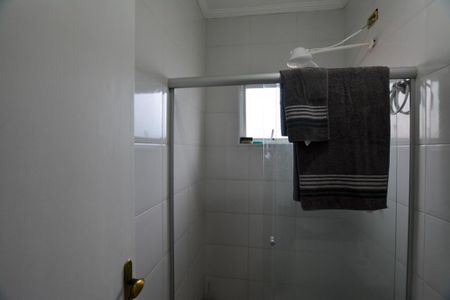 BANHEIRO de casa à venda com 3 quartos, 730m² em Jardim Everest, São Paulo