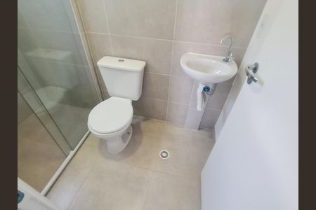 Apartamento para alugar com 49m², 2 quartos e 1 vaga Apartamento para alugar com 49m², 2 quartos e 1 vagaBanheiro da Suíte