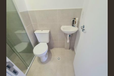 Apartamento para alugar com 49m², 2 quartos e 1 vaga Apartamento para alugar com 49m², 2 quartos e 1 vagaBanheiro social