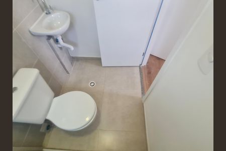 Apartamento para alugar com 49m², 2 quartos e 1 vaga Apartamento para alugar com 49m², 2 quartos e 1 vagaBanheiro da Suíte