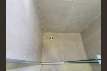 Apartamento para alugar com 49m², 2 quartos e 1 vaga Apartamento para alugar com 49m², 2 quartos e 1 vagaBanheiro da Suíte