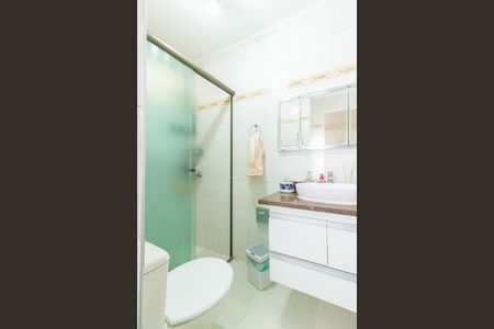 Banheiro de apartamento à venda com 2 quartos, 62m² em Jardim Mangalot, São Paulo