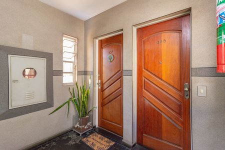 Apartamento à venda com 62m², 2 quartos e 1 vaga Apartamento à venda com 62m², 2 quartos e 1 vagaHall de Entrada