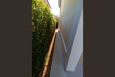 ÁREA EXTERNA LATERAL de casa à venda com 4 quartos, 181m² em Loteamento Residencial Vila Bella Dom Pedro, Campinas