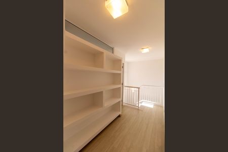 HALL PISO SUPERIOR de casa à venda com 4 quartos, 181m² em Loteamento Residencial Vila Bella Dom Pedro, Campinas
