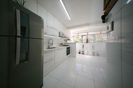 Apartamento à venda com 52m², 2 quartos e 1 vaga Apartamento à venda com 52m², 2 quartos e 1 vagaCozinha e Área de Serviço