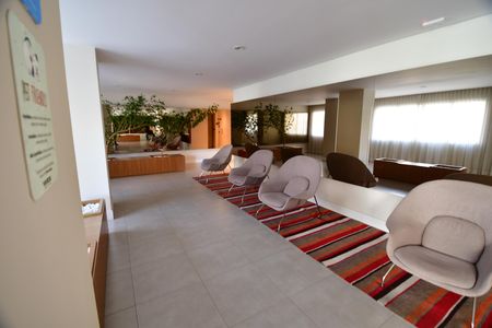 Apartamento para alugar com 80m², 2 quartos e 1 vagaHall social