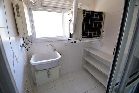 Apartamento para alugar com 80m², 2 quartos e 1 vagaÁrea de Serviço