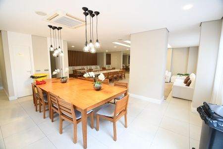 Apartamento para alugar com 80m², 2 quartos e 1 vagaÁrea comum - Salão de festas