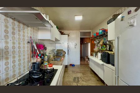 Cozinha de apartamento para alugar com 3 quartos, 163m² em Alto de Pinheiros, São Paulo