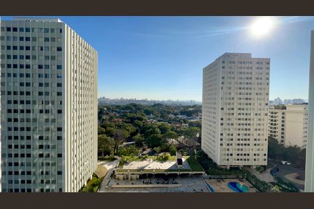 Vista da Sala de apartamento para alugar com 3 quartos, 163m² em Alto de Pinheiros, São Paulo