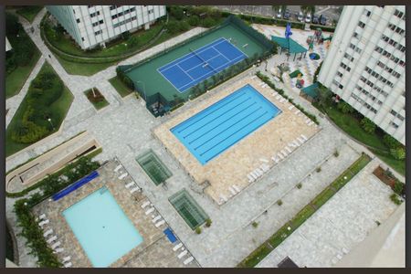 Apartamento para alugar com 163m², 3 quartos e 2 vagas Apartamento para alugar com 163m², 3 quartos e 2 vagasPiscina
