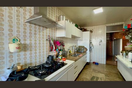 Apartamento para alugar com 163m², 3 quartos e 2 vagas Apartamento para alugar com 163m², 3 quartos e 2 vagasCozinha