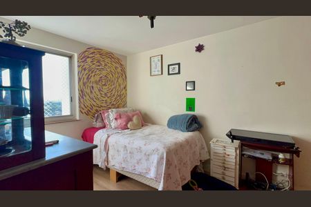Quarto 2 de apartamento para alugar com 3 quartos, 163m² em Alto de Pinheiros, São Paulo