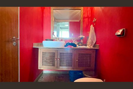 Lavabo de apartamento para alugar com 3 quartos, 163m² em Alto de Pinheiros, São Paulo