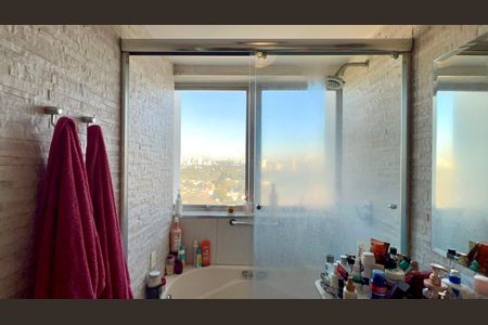 Apartamento para alugar com 163m², 3 quartos e 2 vagas Apartamento para alugar com 163m², 3 quartos e 2 vagasBanheiro da Suíte