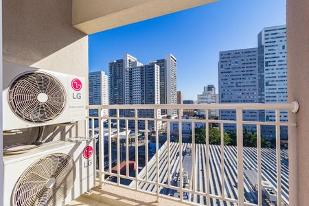 Apartamento para alugar com 55m², 2 quartos e 1 vaga Apartamento para alugar com 55m², 2 quartos e 1 vagaVaranda