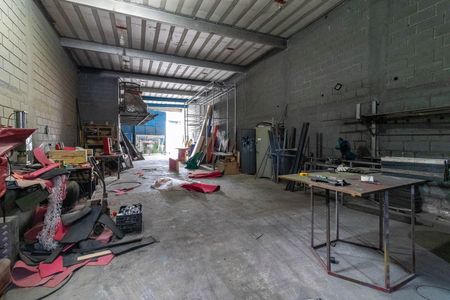 Casa para alugar com 300m², 2 quartos e 7 vagas Casa para alugar com 300m², 2 quartos e 7 vagasGaragem