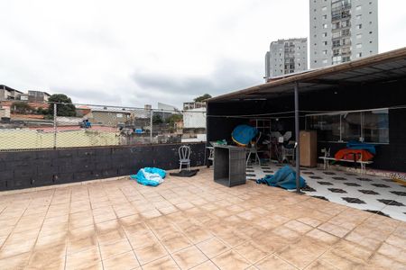 Casa para alugar com 300m², 2 quartos e 7 vagas Casa para alugar com 300m², 2 quartos e 7 vagasCobertura / Quintal