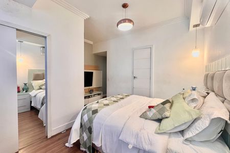 Apartamento à venda com 180m², 4 quartos e 1 vaga Apartamento à venda com 180m², 4 quartos e 1 vagaSuite