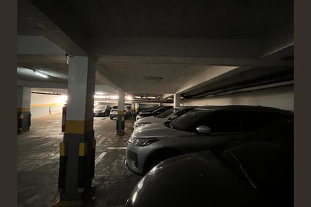 Apartamento à venda com 180m², 4 quartos e 1 vaga