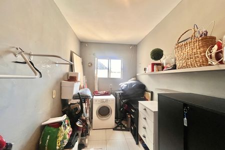 Apartamento à venda com 180m², 4 quartos e 1 vaga Apartamento à venda com 180m², 4 quartos e 1 vagaQuarto 4