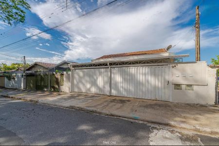 Casa à venda com 180m², 3 quartos e 2 vagas