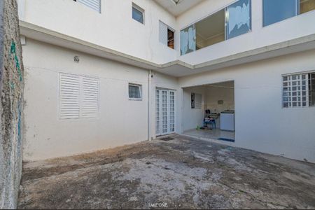 Casa à venda com 180m², 3 quartos e 2 vagas