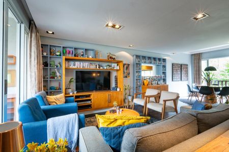 Casa de Condomínio à venda com 3 quartos, 264m² em Vila Andrade, São Paulo