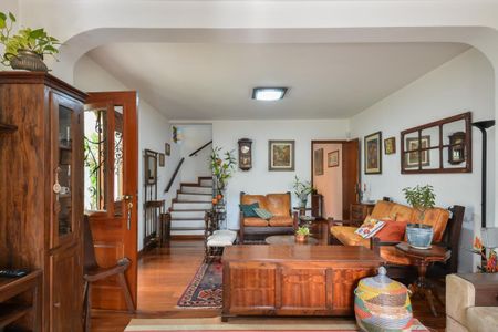 Casa à venda com 4 quartos, 190m² em Sumaré, São Paulo