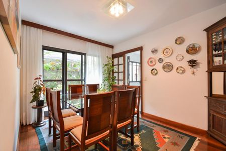 Casa à venda com 4 quartos, 190m² em Sumaré, São Paulo