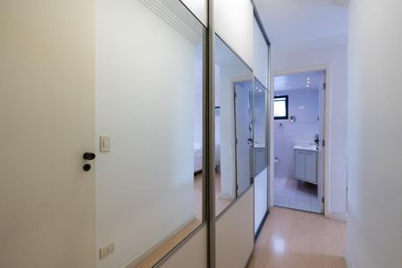 Apartamento à venda com 4 quartos, 146m² em Vila Olímpia, São Paulo