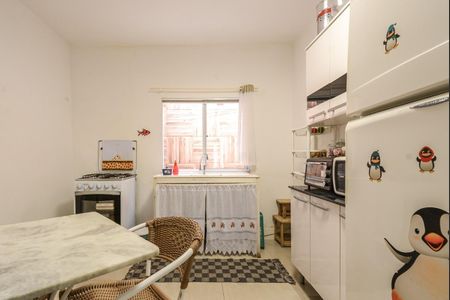 Casa à venda com 170m², 6 quartos e 3 vagas