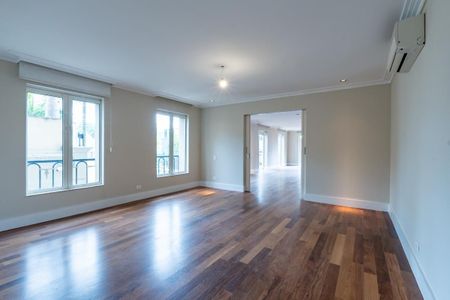 Apartamento à venda com 385m², 4 quartos e 6 vagas