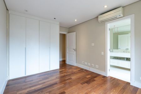 Apartamento à venda com 4 quartos, 385m² em Jardim Paulista, São Paulo
