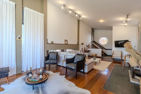 Casa à venda com 4 quartos, 400m² em Brooklin, São Paulo