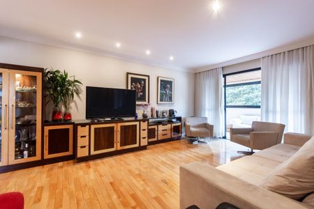 Apartamento à venda com 171m², 4 quartos e 3 vagas
