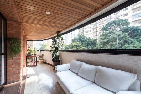 Apartamento à venda com 171m², 4 quartos e 3 vagas