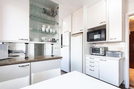 Apartamento à venda com 171m², 4 quartos e 3 vagas