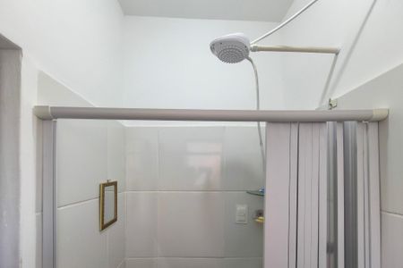 Banheiro de kitnet/studio para alugar com 0 quarto, 26m² em Aviação, Praia Grande