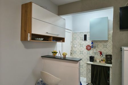 Cozinha de kitnet/studio para alugar com 0 quarto, 26m² em Aviação, Praia Grande