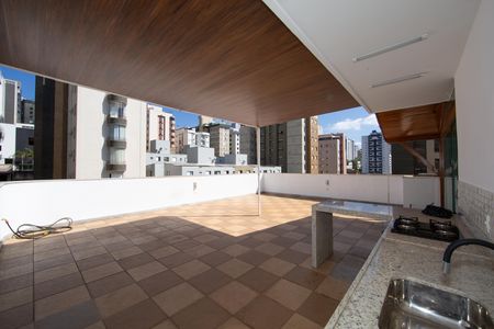 Apartamento para alugar com 240m², 3 quartos e 3 vagas Apartamento para alugar com 240m², 3 quartos e 3 vagasCOBERTURA