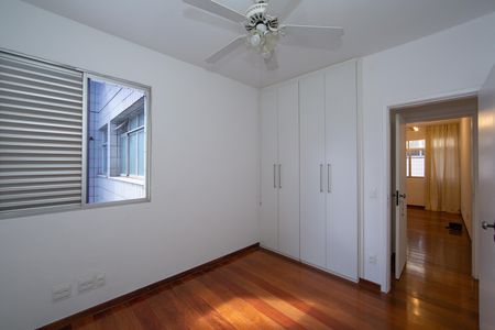 Apartamento para alugar com 240m², 3 quartos e 3 vagas Apartamento para alugar com 240m², 3 quartos e 3 vagasQUARTO3