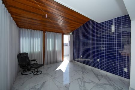 Apartamento para alugar com 240m², 3 quartos e 3 vagas Apartamento para alugar com 240m², 3 quartos e 3 vagasSALA
