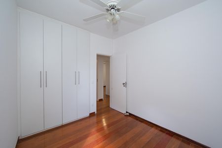 Apartamento para alugar com 240m², 3 quartos e 3 vagas Apartamento para alugar com 240m², 3 quartos e 3 vagasQUARTO3