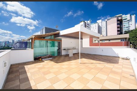 Apartamento para alugar com 240m², 3 quartos e 3 vagas Apartamento para alugar com 240m², 3 quartos e 3 vagasCOBERTURA