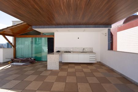 Apartamento para alugar com 240m², 3 quartos e 3 vagas Apartamento para alugar com 240m², 3 quartos e 3 vagasCOBERTURA